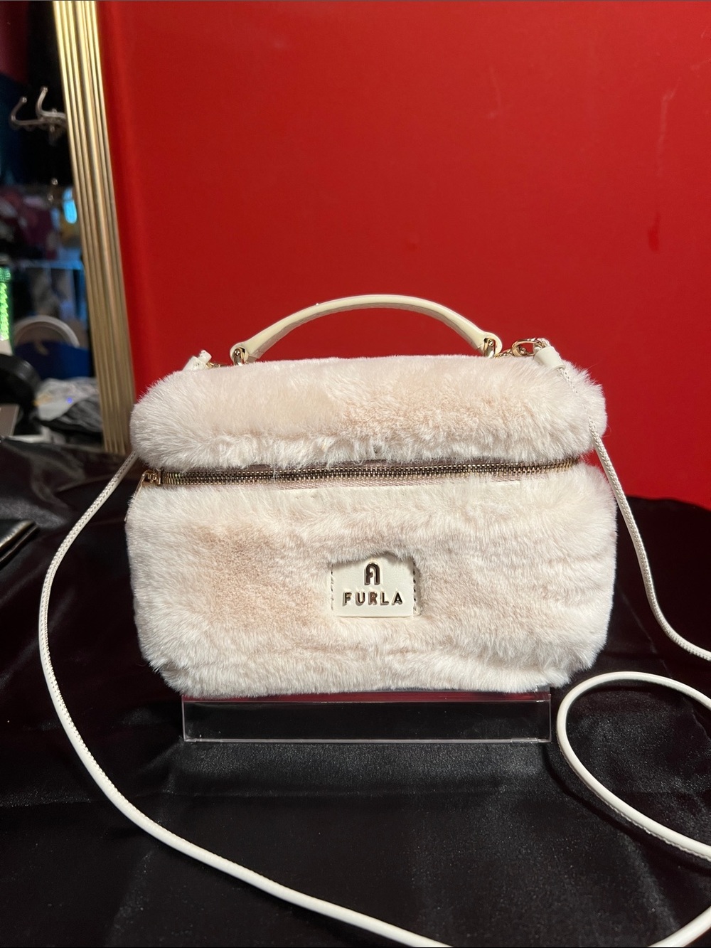 Furla Blush Faux-Fur Top Handle removable Crossbody strap - Picture 2 of 9
